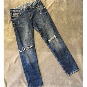 Boyfriend Jeans - Low Waist- Tapered Leg